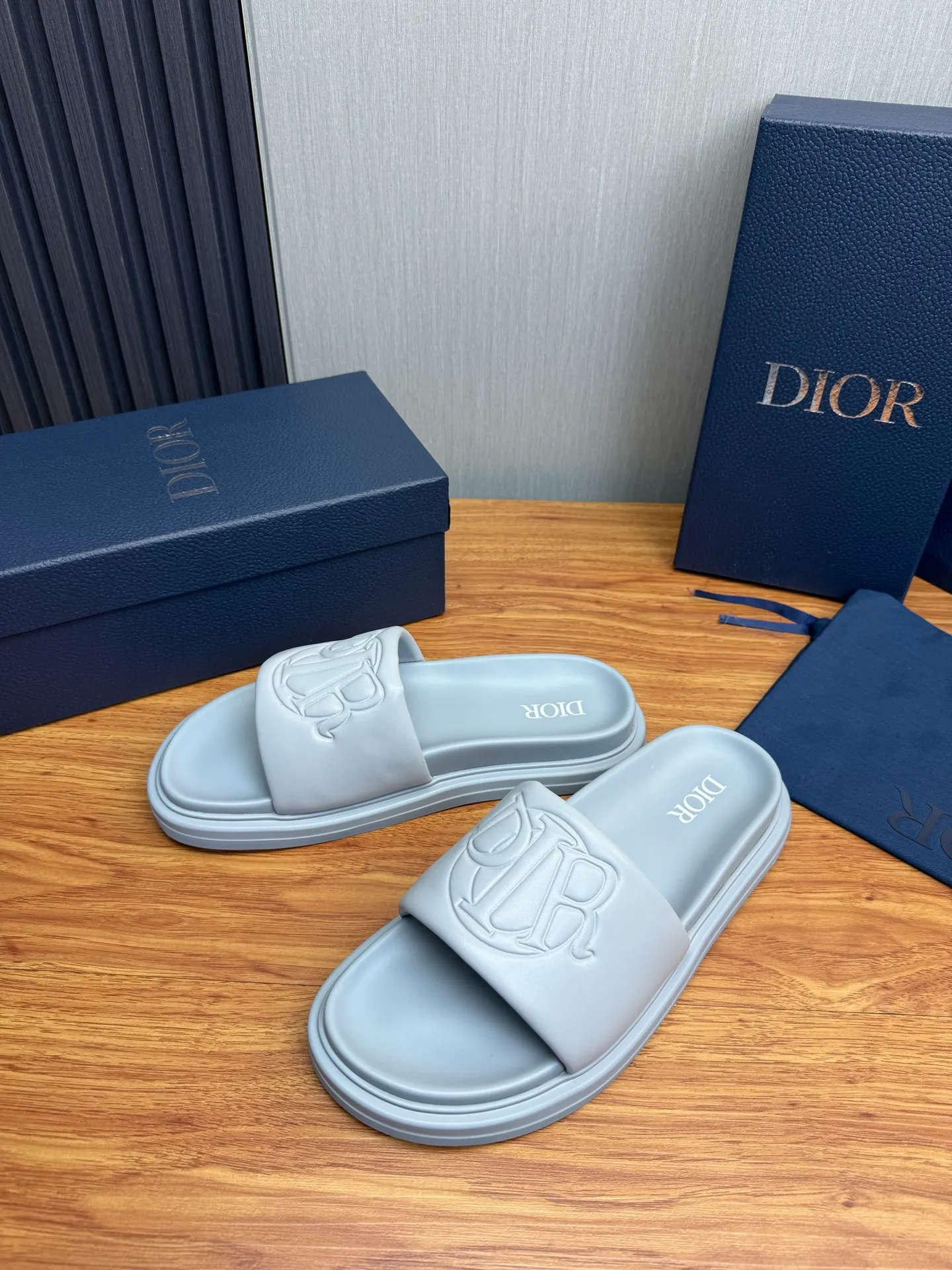 Men's shoes 280💰 Dior. Men's slippers🩴Official website 1:1 production 38-45 yards 45 46 🉑️Customized original material shipped✅